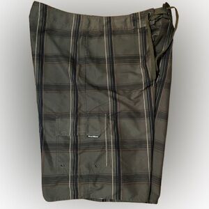 First Wave Plaid Men's Board Shorts Size 38